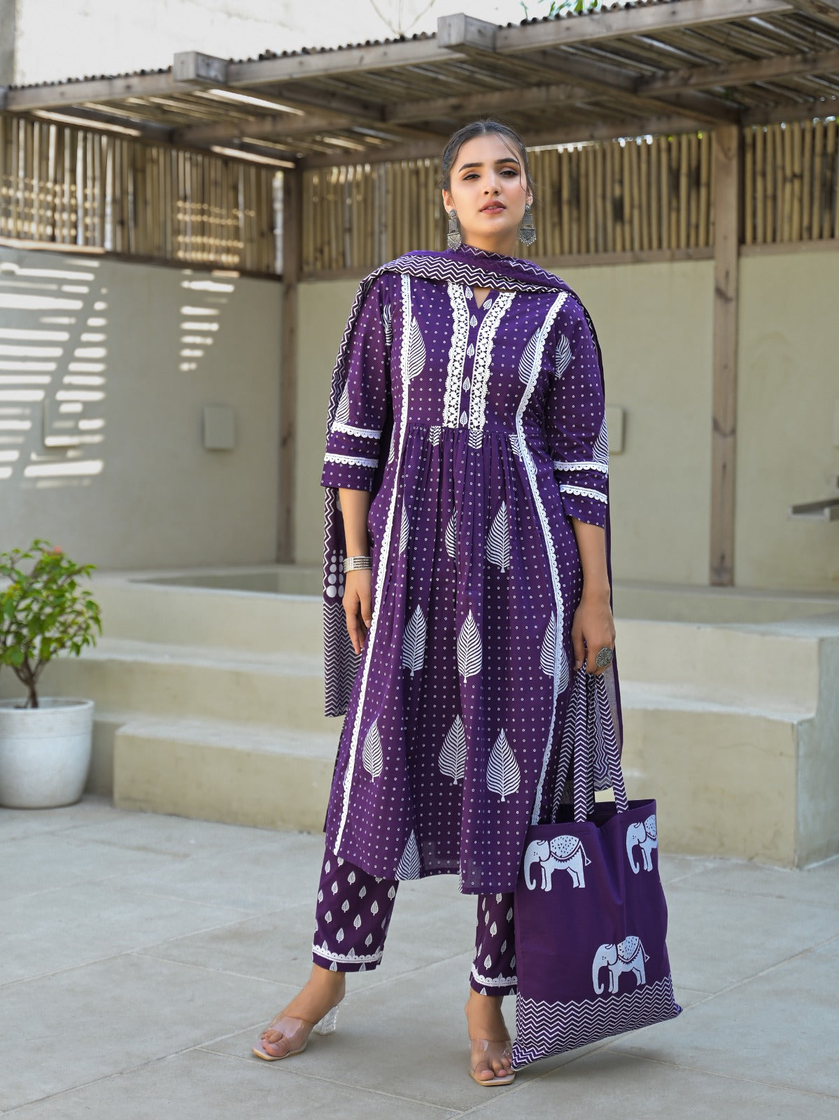 Cotton Embroidered kurta with Pant & Dupatta Set For Women (With Bag)