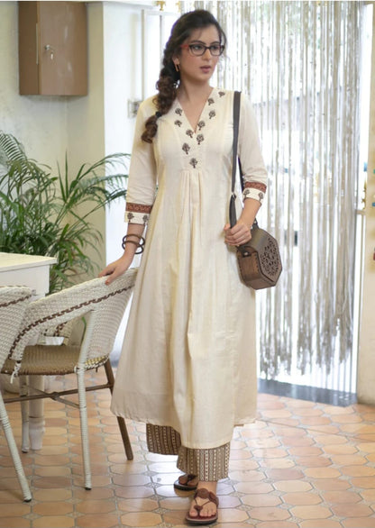 Stylish Pure Cotton Kurta And Pant Set For Women